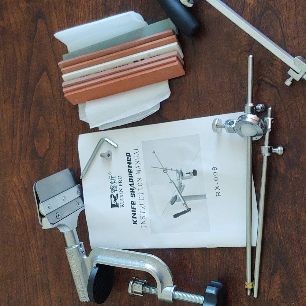 Knife sharpener